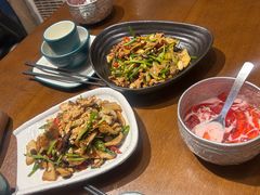 -觅山云南菜(泊富ICITY店)