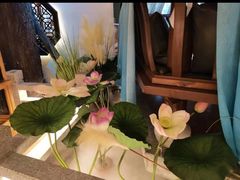 -荷塘秋月·本帮江浙菜(国权路店)