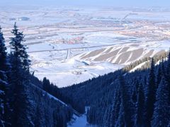 -丝绸之路山地度假区滑雪场