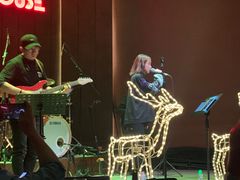 -TZ House音乐现场(来福士中心店)