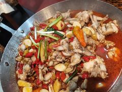 -昱龙大盆牛蛙馆(三兴街总店)