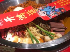 -谭鸭血老火锅(漳州路店)