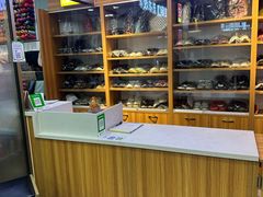 -莱靓奢侈品洗护改衣店(新世界百货崇文店)