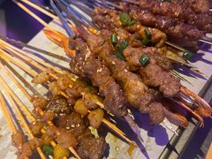 燥次筋神牛肉串-燥次·烧烤酒场(万象城店)