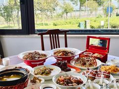 -品鲜村农家菜·阳澄湖大闸蟹(总店)