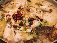 酸菜清汤鲈鱼-石头咕(葵蓬店)