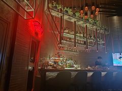 -FOUR PLAY BAR