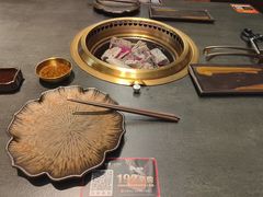 -铭牛烧肉·和牛海鲜自助(高新月牙湖店)