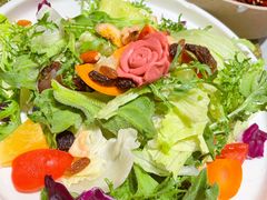 玫瑰鹅肝坚果蔬菜沙拉-雀蓝川菜(奥体广场店)