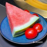 武汉天地这家火锅,无限供应鸭血和卤豆腐