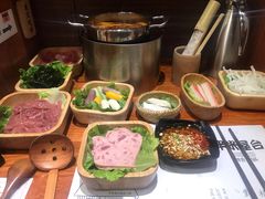 -独食火锅·半米屋台(直营总店)