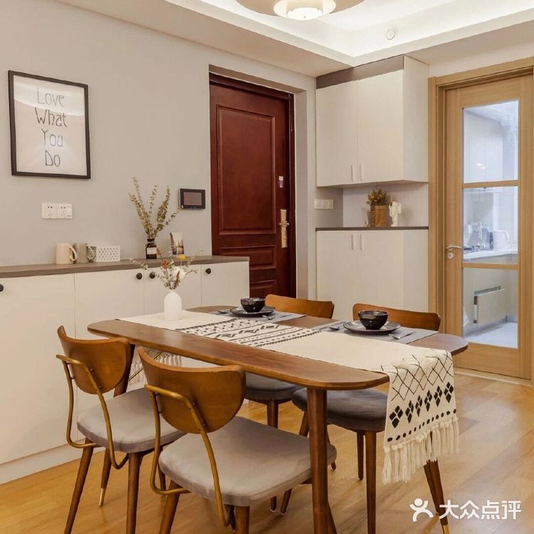 餐桌上生活，家