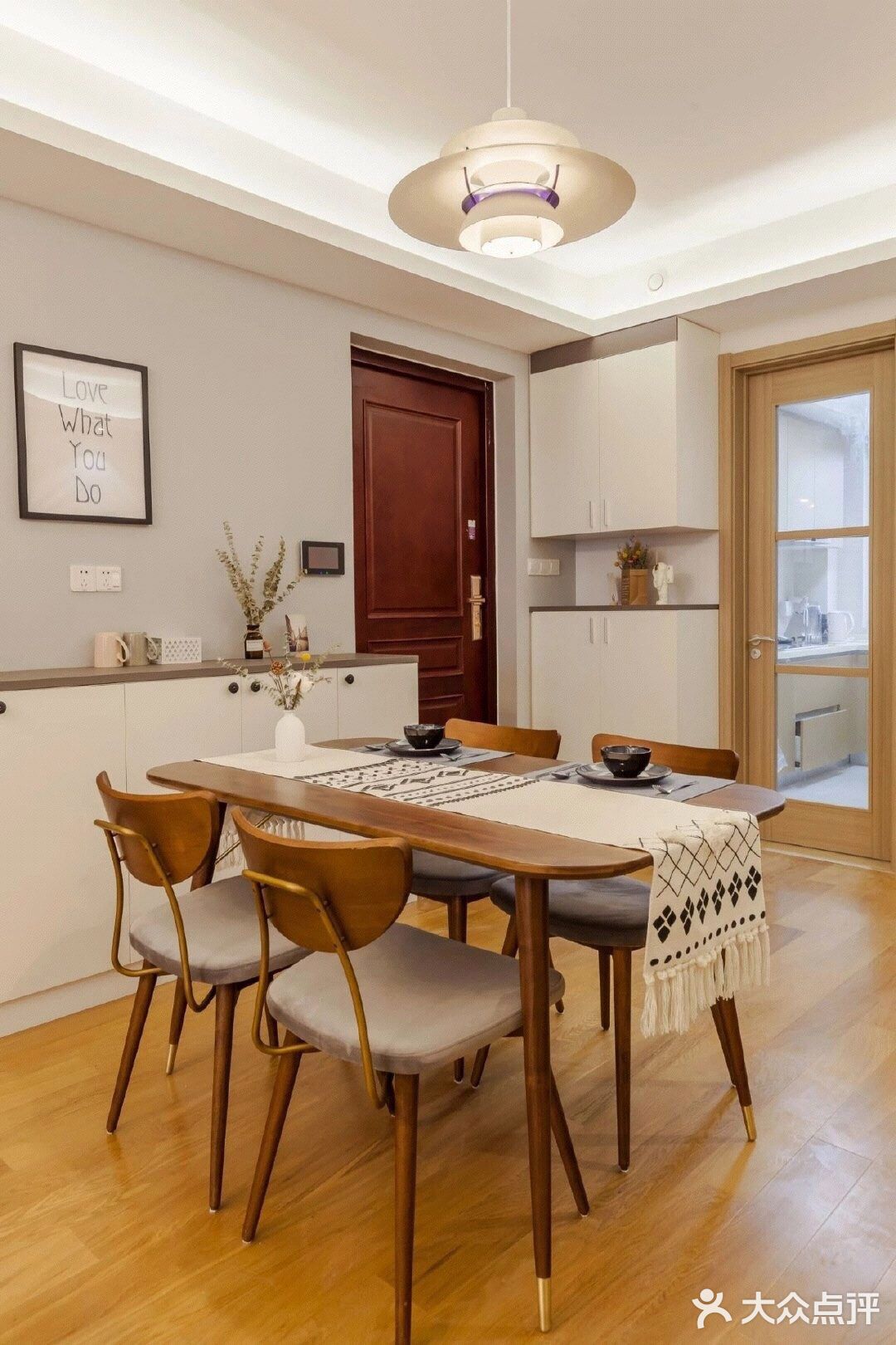 餐桌上生活，家