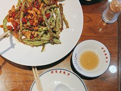 -那家老院子东北菜·饺子·小鸡炖蘑菇(艳华街店)