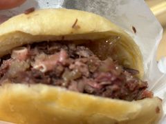 -闫家驴肉老店(华电一校店)