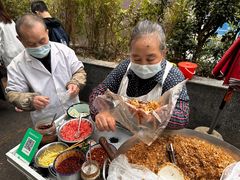-六广门毛阿姨糯米饭