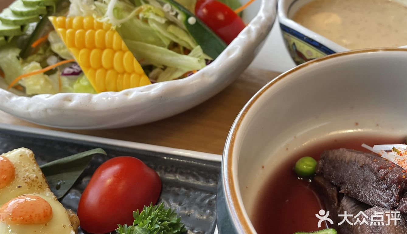 沙拉酱是分开放的 这点我太爱了!这次的新品