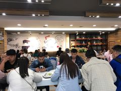 等位区-袁记肉夹馍(北客站店)
