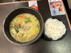过桥米线-大鼓米线(浦东长泰店)