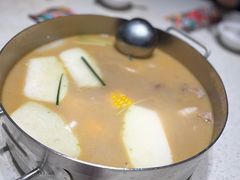 -肥仔文澳门猪骨煲(南京西路店)