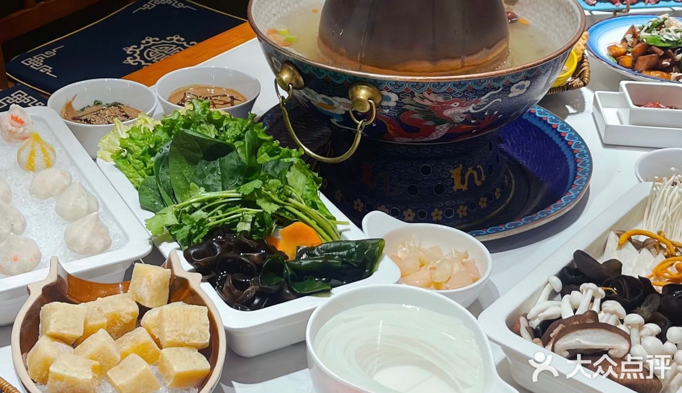 大连探店｜我终于吃到正宗景泰蓝铜火锅啦～