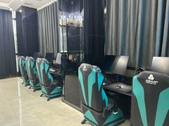 -绿树电竞(五路店)