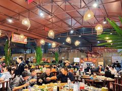 -三亚火车头万人海鲜广场