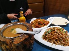 -三牛家厨(长江路店)
