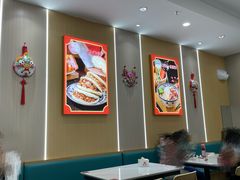 -秦香陕西食府(华贸天地店)