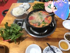 -钰洁腊排骨火锅