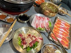 -围炉肉舍丹东海鲜烤肉·烤活鳗(步行街店)