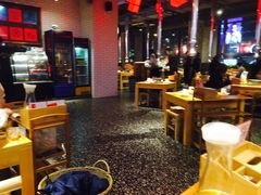 大堂-么肆烤肉·中式自助·烤肉大排档(街道口季佳PAI店)