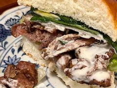 照烧脆藕猪肉汉堡-野草酒馆GRASS TAPROOM(时代天街店)