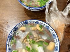 小潘记特色鸭血粉丝汤-小潘记鸭血粉丝汤