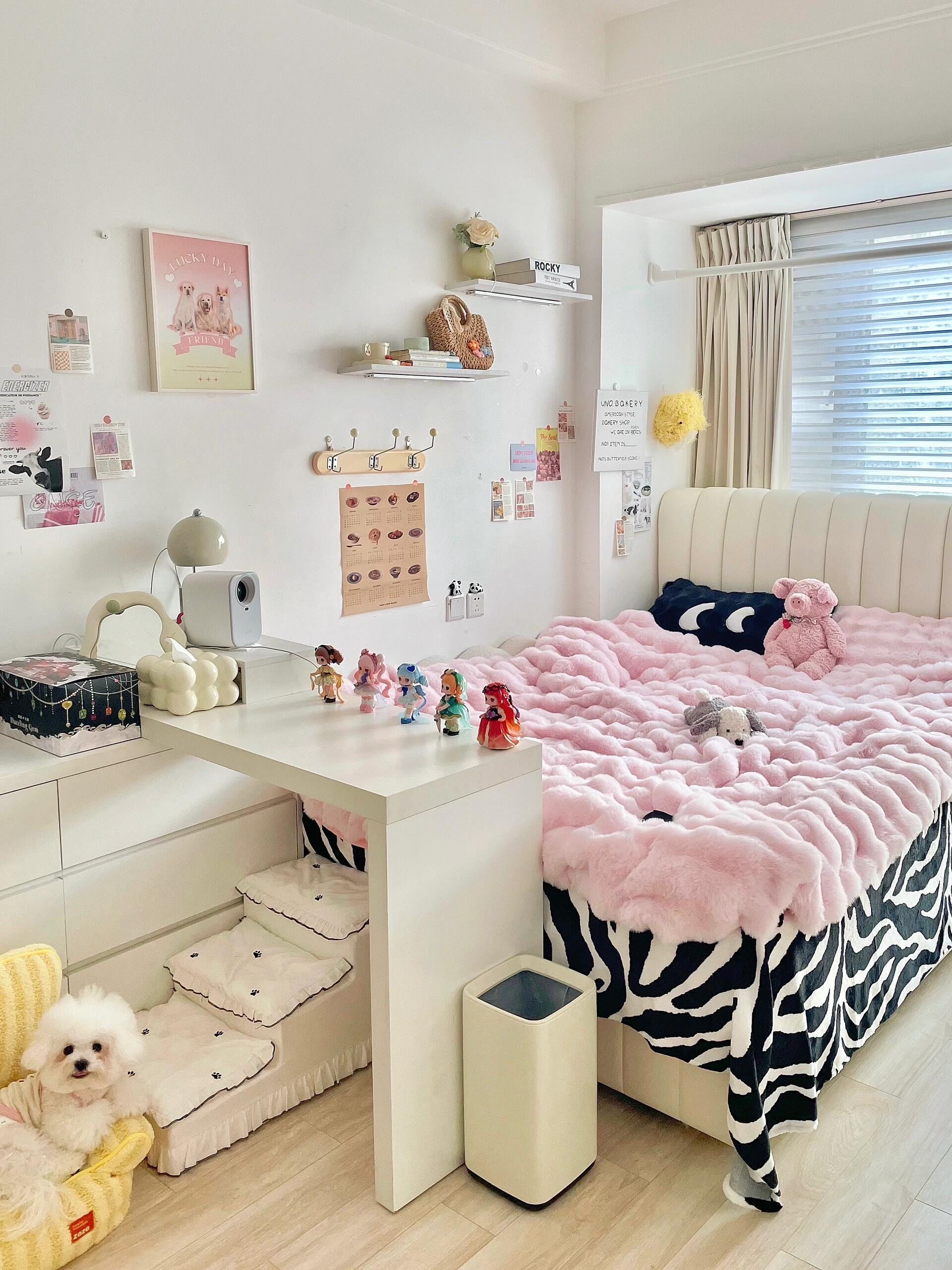 毛绒绒小卧室,独居女孩的幸福感爆棚🧸✨

周