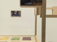 -胶囊画廊