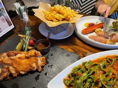 -喜洲吧·江畔老船厂·庭院餐厅(喜临院店)