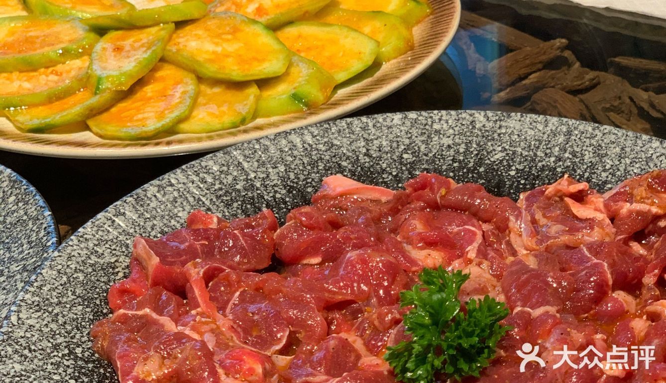 我宣布南宁烤肉天花板必须要有它的名字 排队也要吃🥩