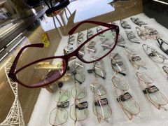 -视野联行眼镜·蔡司授权店(长白万象汇店)