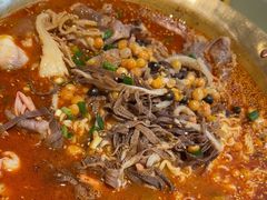 -张翻越·川渝冒菜·武汉黑鸭煲(城北万象城店)