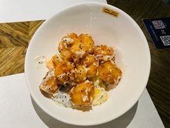 鬼马水果虾球-港丽餐厅