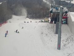 -亚布力新体委滑雪场