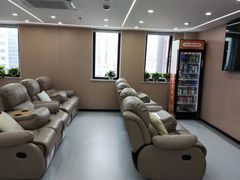 -上海大学附属上海和平眼科医院