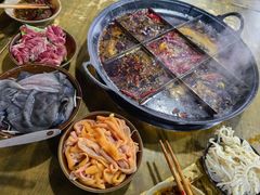 -正南齊北重庆老火锅(光华村直营店)