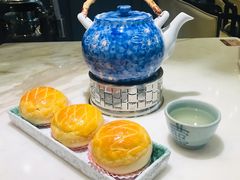 酥皮水牛奶菠萝包-陶陶居酒家(海岸城店)