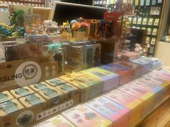 -猫的天空之城概念书店(景德镇陶溪川店)