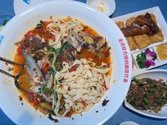 -坛宗剁椒鱼头(河西王府井店)