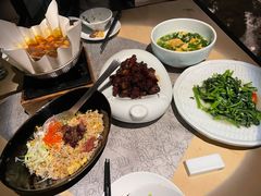 -穹六人间 people 6(岳阳路店)