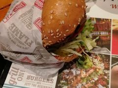 -The Habit Burger Grill 哈比特汉堡(复兴soho店)