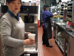 自助取餐区-麦当劳(武昌火车站店)